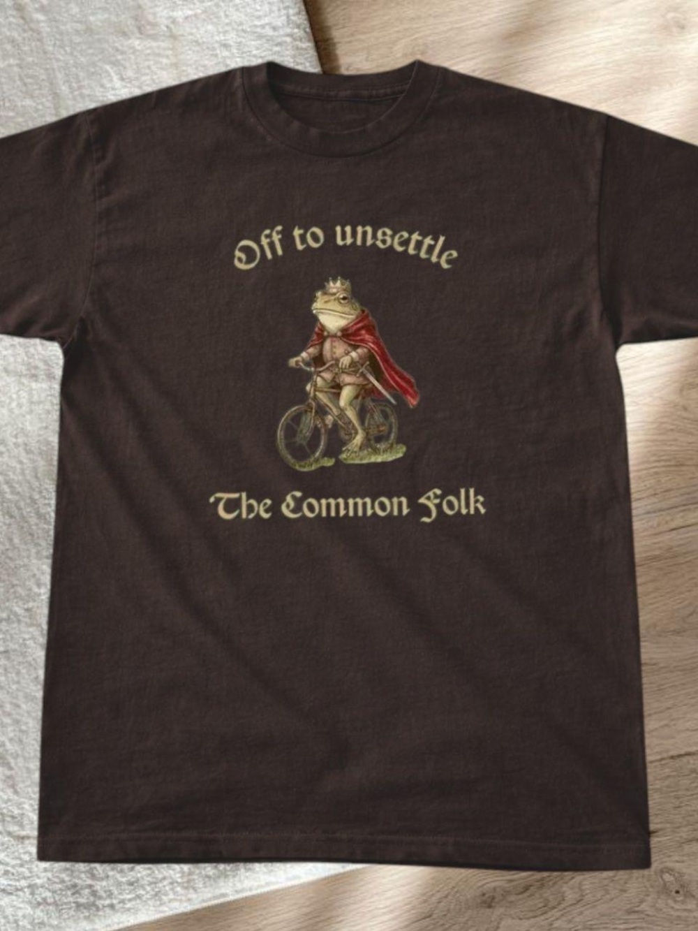 Gildan Brown Graphic Tee with Frog King Illustration